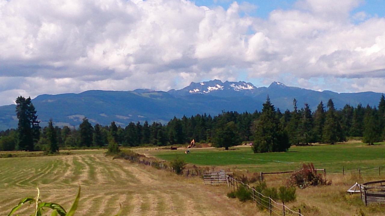 Paradise Acres Ranch Nanoose Bay Exteriér fotografie