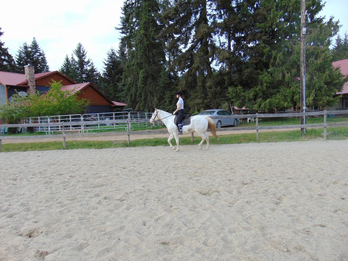 Paradise Acres Ranch Nanoose Bay Exteriér fotografie
