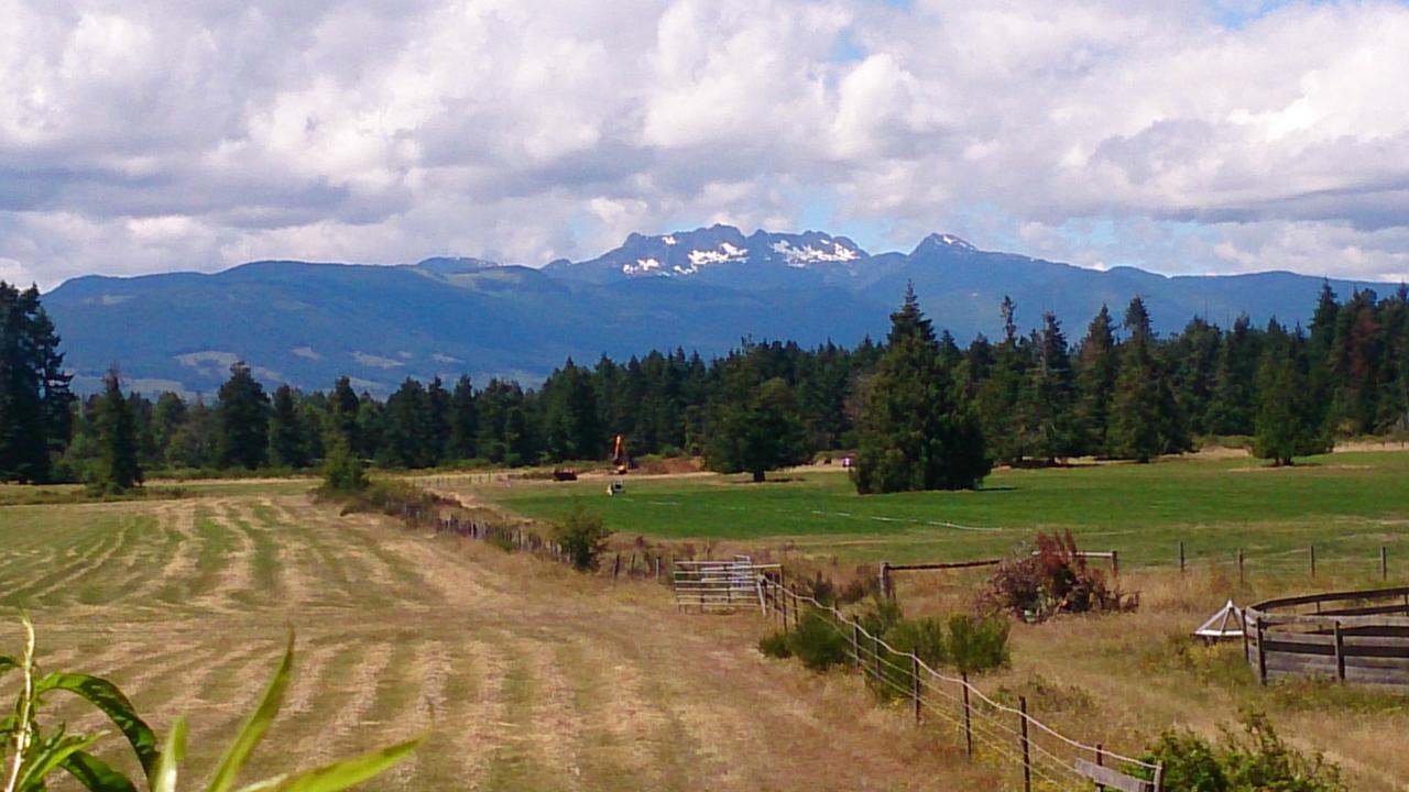 Paradise Acres Ranch Nanoose Bay Exteriér fotografie